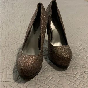 NWOT Madden Girl TIARAH 9.5